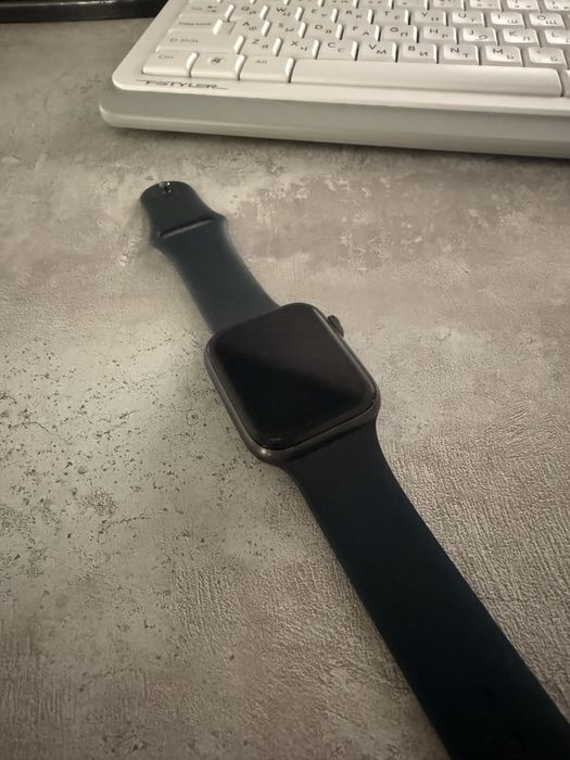 Apple watch 44mm black