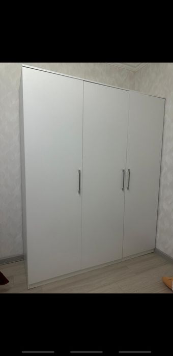 Продам спальный гарнитур в хорошем состояние.