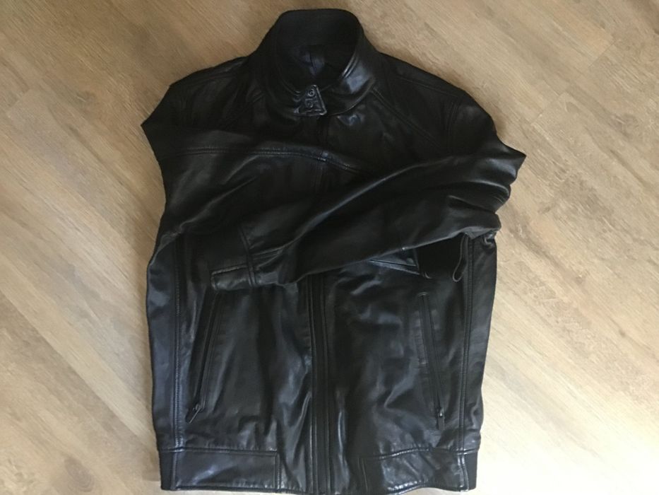 Яке естествена кожа  Massimo Dutti