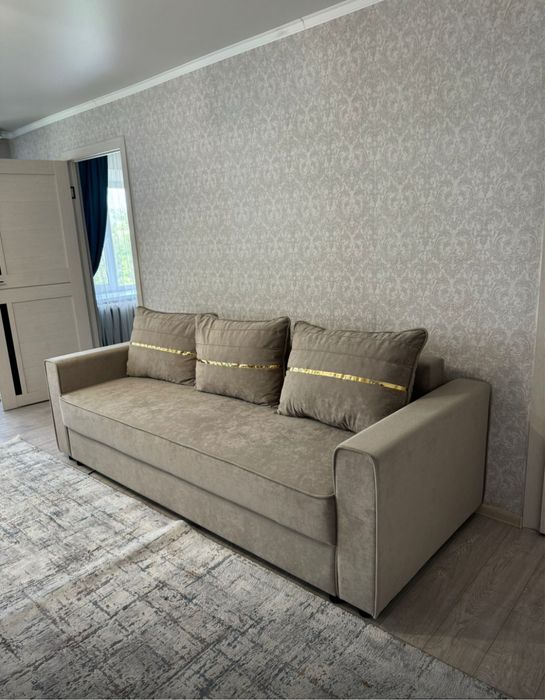 Сдам 2-комн, посуточно, район 1000 мелочей