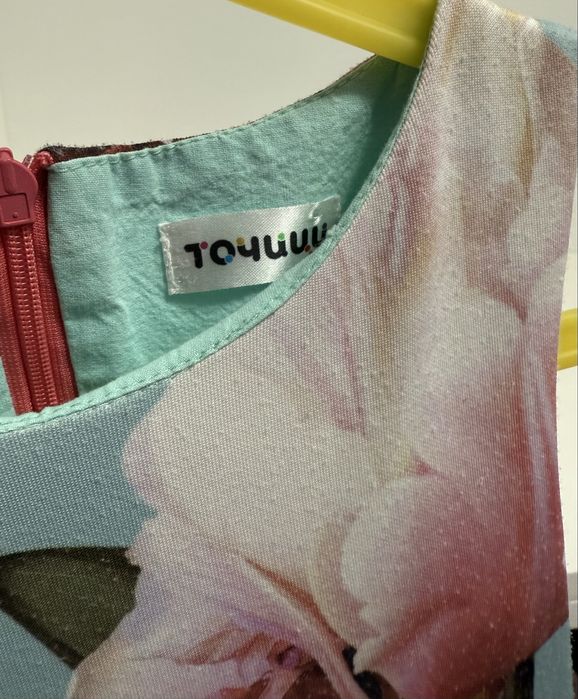 Прекрасна лятна рокля от Точици- размер 4-6г