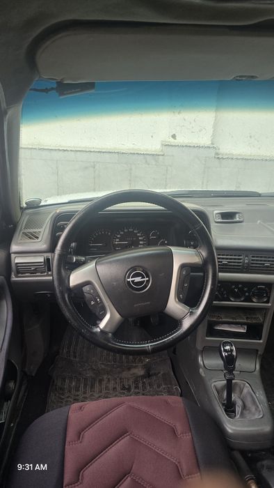 Opel kadeet sotiladi