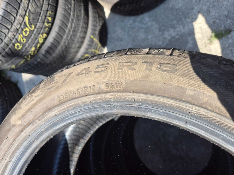 2 Anvelope de VARA - 235/45/18 - PIRELLI - Stare F BUNA - DOT 2023 !