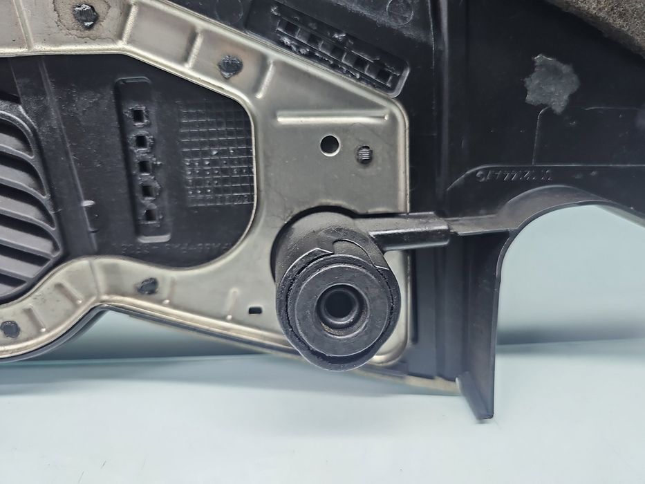 Capac motor Mercedes Clasa S (W221) [Fabr 2005-2013] A6420108706 3.0 C