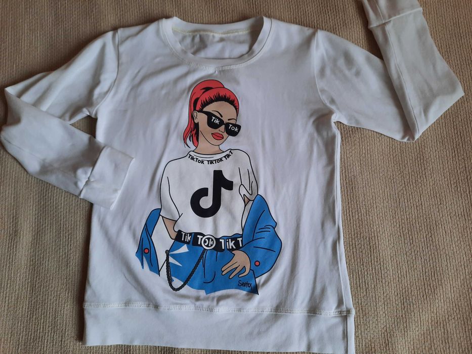 Блузки с дълъг ръкав