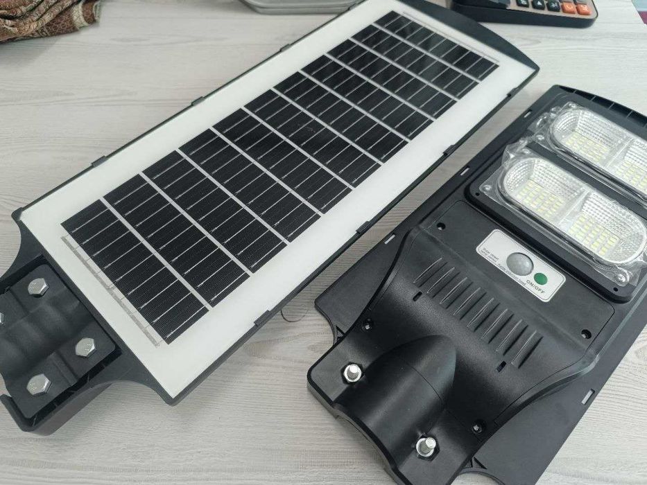 уличные освещение на солнечных батареях 100W