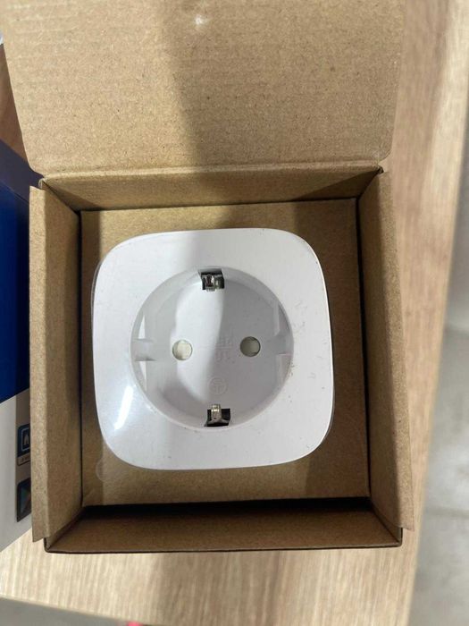 Priză WLAN Bosch Smart Home cu aplicație (design compact, extindere a semnalului wireless, compatibilă cu Alexa, Google Assistant și Apple HomeKit)