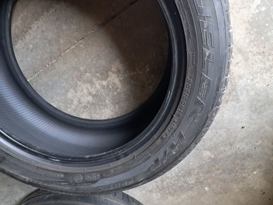 Anvelope second vara 255 50 R19 Bridgestone RFT*