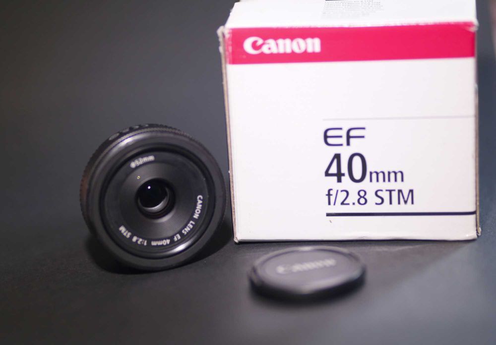 Obiectiv Canon 40mm 2.8 stm