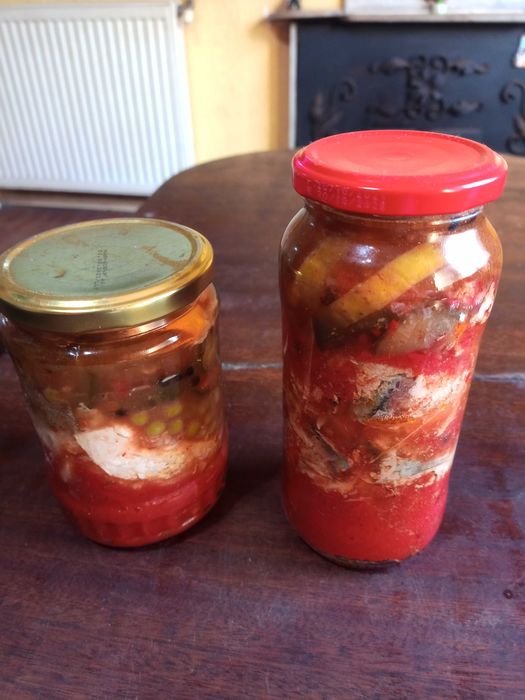 Домашни консерви на народни цени 1 евро