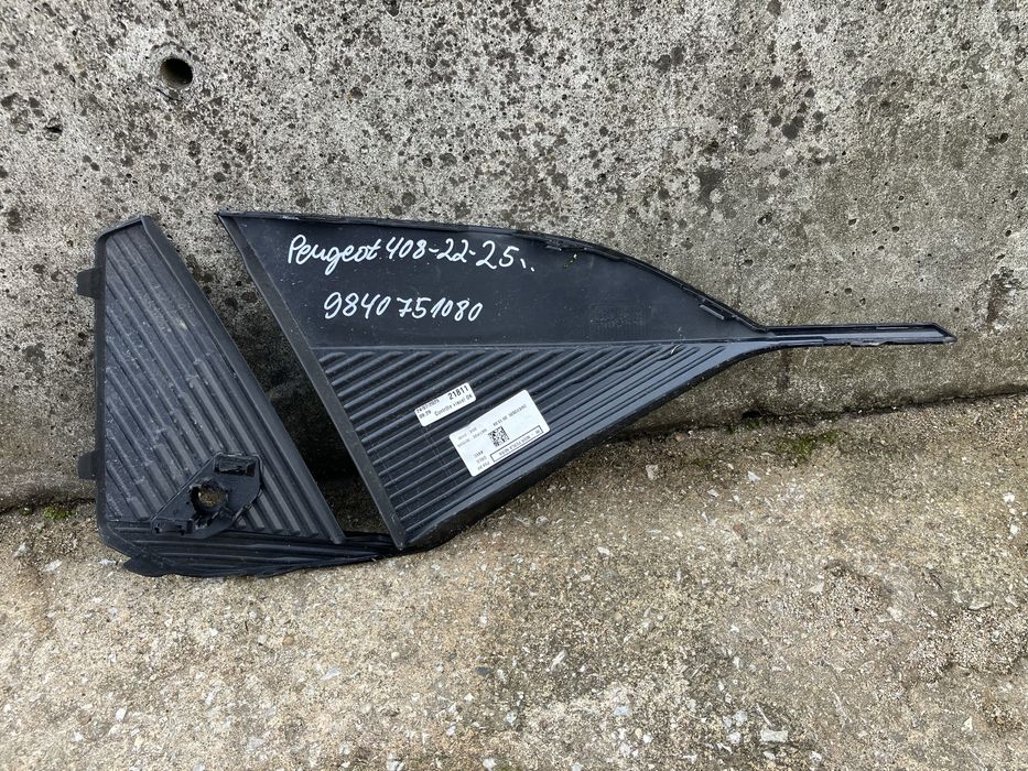 Лява капачка решетка за халоген за Peugeot 408 Пежо 408  2022г-