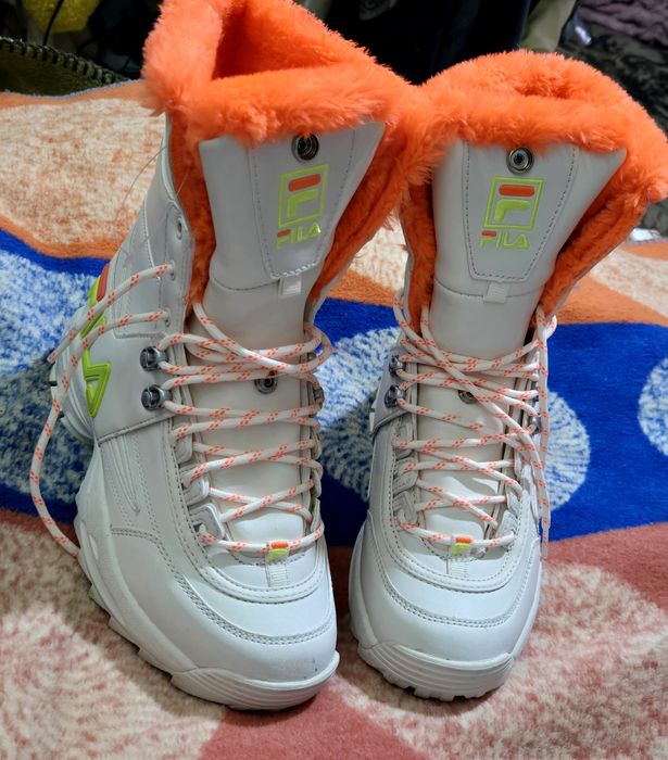 Fila оригинални уникални дамски ботуши  естествена кожа 38 1/2