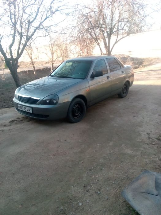 Lada priora21706