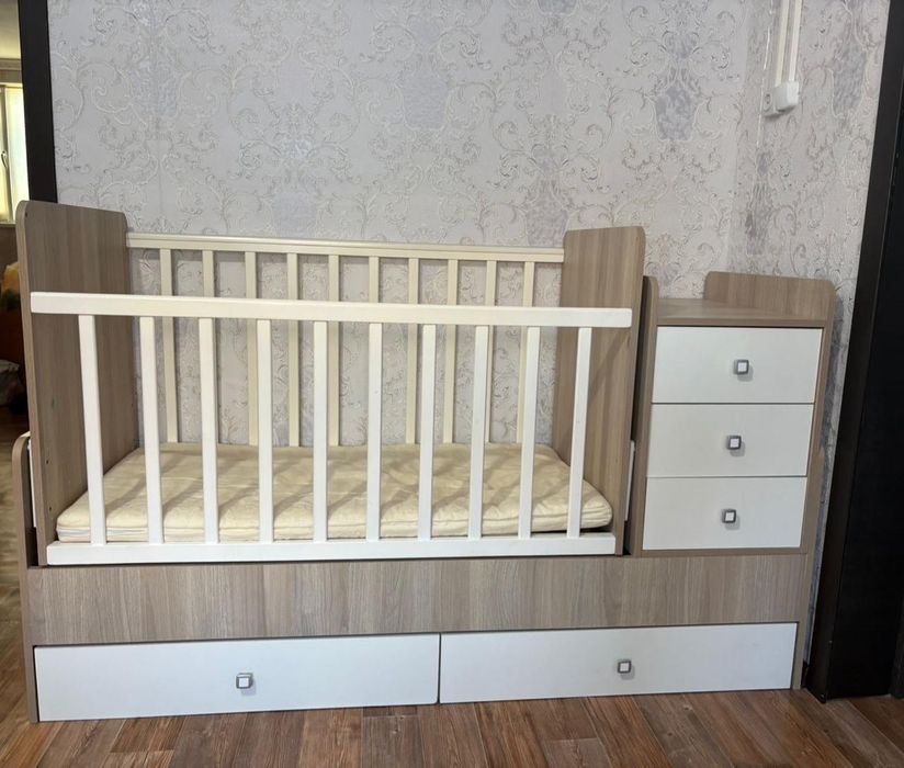 Детский манеж с матрацем