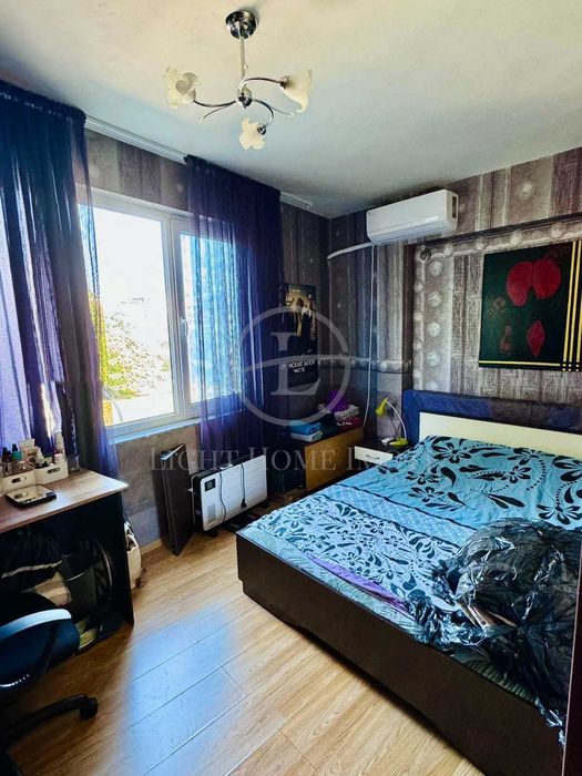 Продава се Двустаен апартамент в Пловдив, Център - 64 кв.м за 2204 €/кв.м - Снимка #4