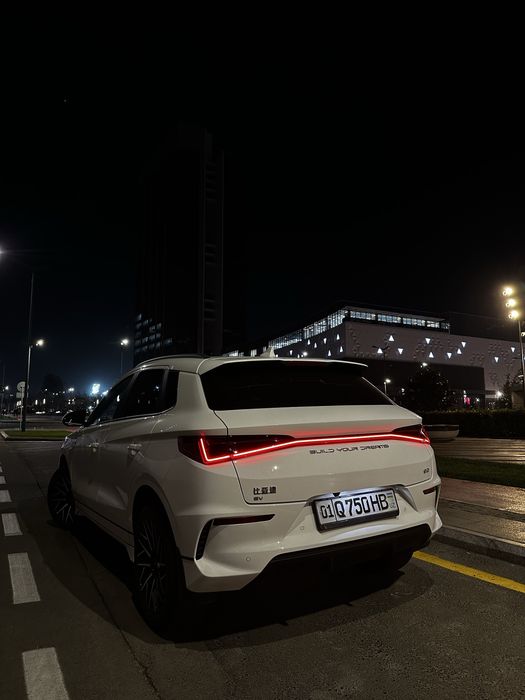 Сотилади/Продаётся BYD e2