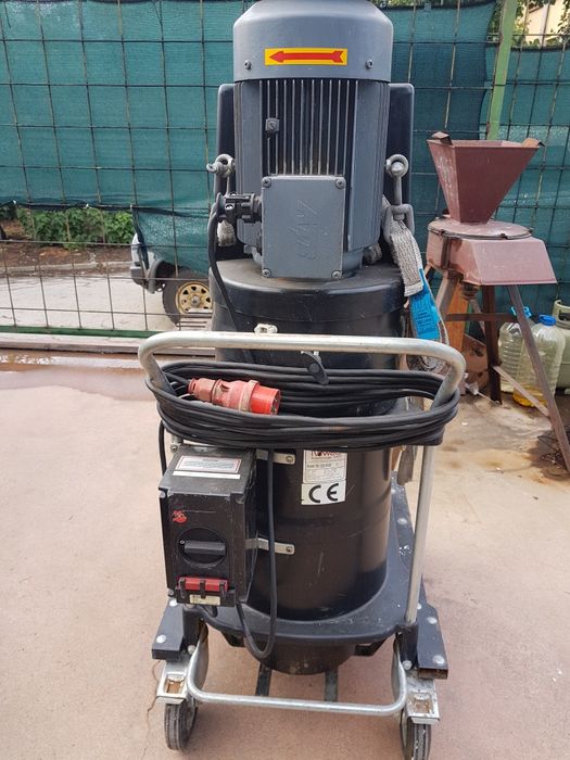 Индустриална прахосмукачка. Ruwac model DS 1220 M-EX