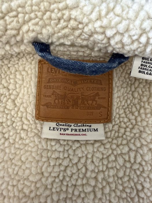 Levi's куртка джинсовая женская