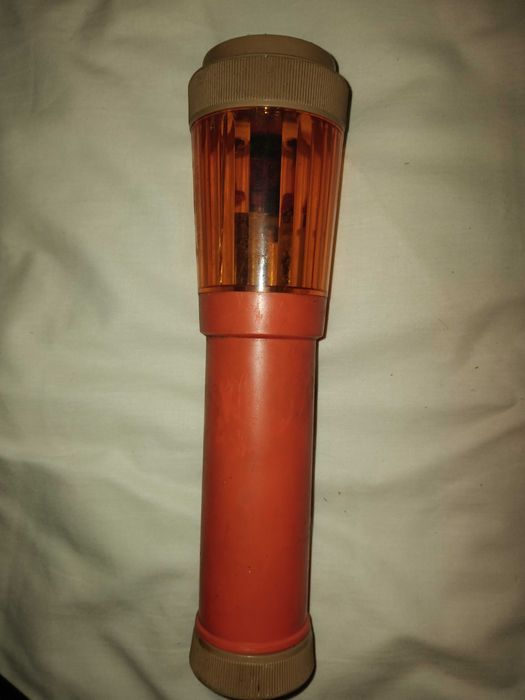 Сет стари фенерчета за резервни части.