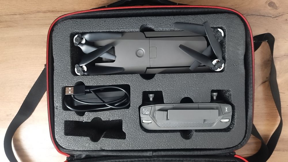 Продам квадрокоптер MEW4-1-4K