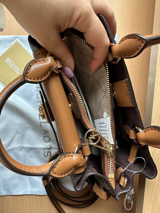 Michael Kors чанта
