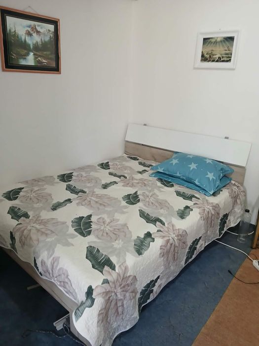 Închiriez garsoniera