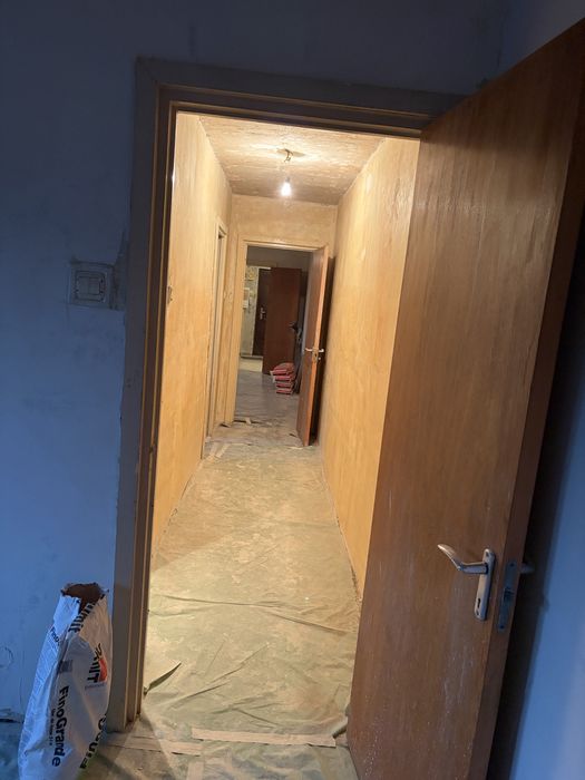Vand apartament 3 camere Militari
