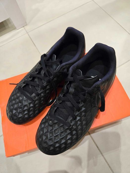 Обувки за футбол Nike