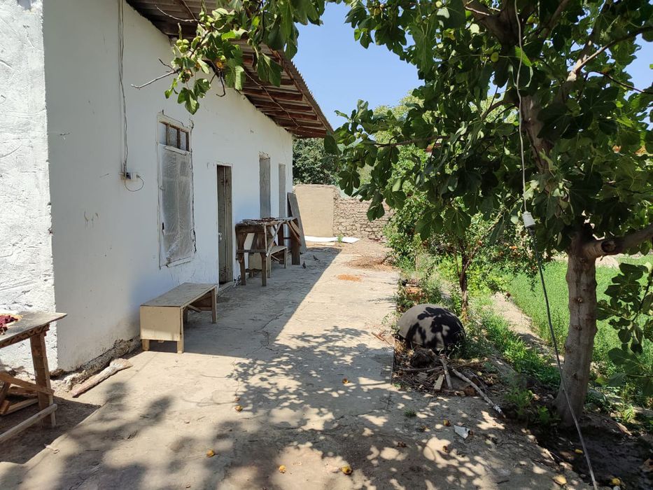 Ховлти Уй сотилади