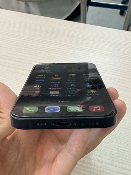 IPhone 16e 100% акб, на гарантии