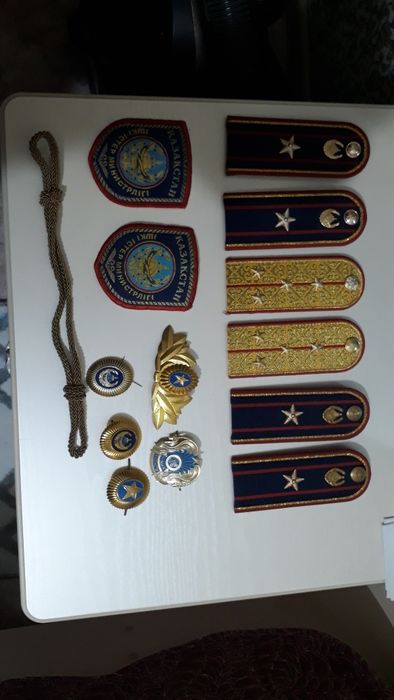 куртка, штаны, пагоны, галстук мвд