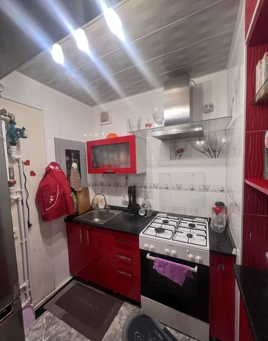 Продается 3/2/5 на м-ве Ялангач (Ориентир магазин Чимган)