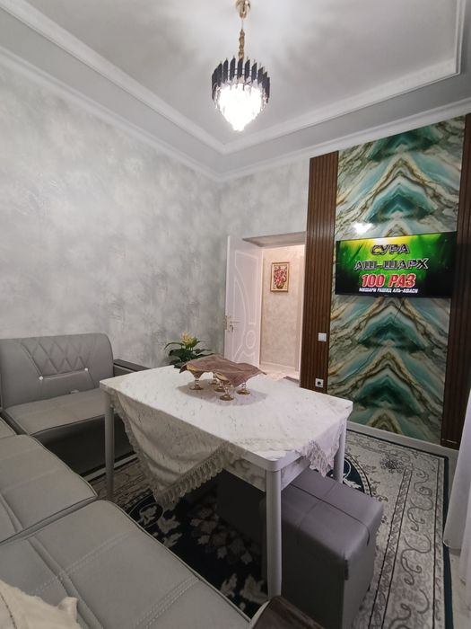 Koʻk terakda srochna yangi qurilgan uy sotiladi