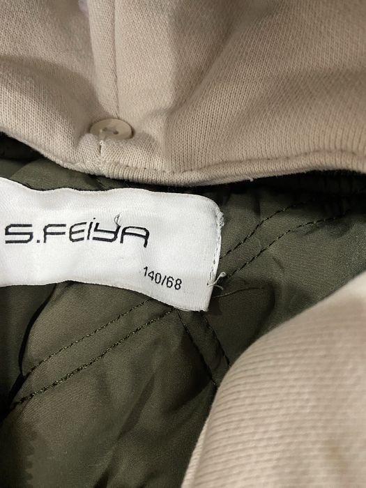 Продам детскую курточку