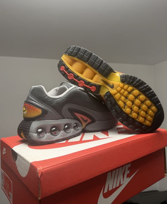 Nike Air Max DN Grey Orange