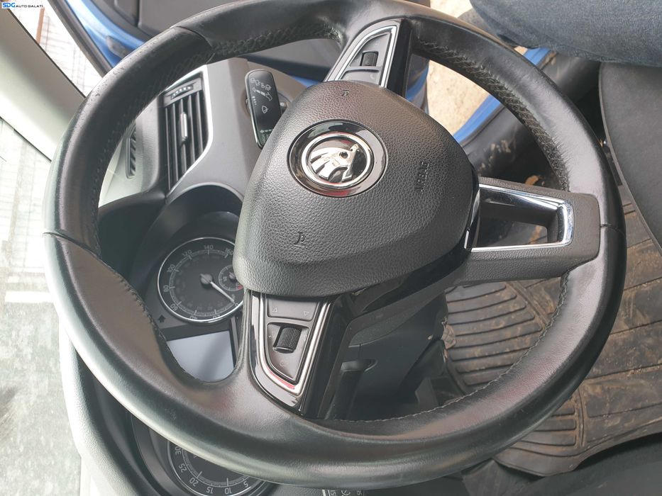 Volan 3 Spite cu Comenzi FARA Airbag cu Uzura Skoda Octavia 3 2013 - 2020 Cod 5E0064241 [K3595]