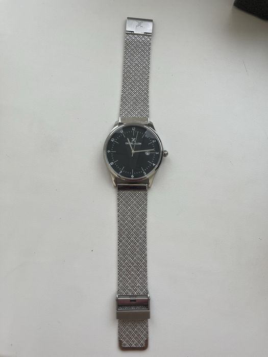 Продается мужские часы