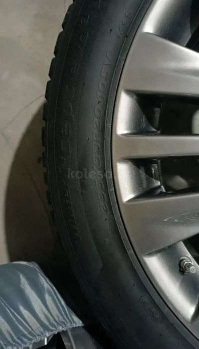 Диски с шинами Тойота Хайландер