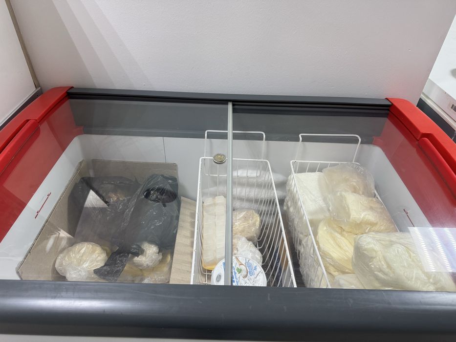 Продам морозильную камеру Gellar