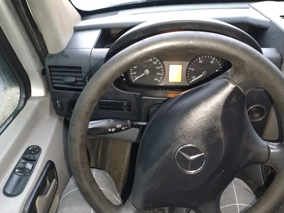 Vând microbuz Mercedes Sprinter