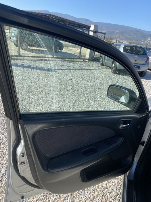 Тойота Авенсис 1.8 бензин 130кс на части