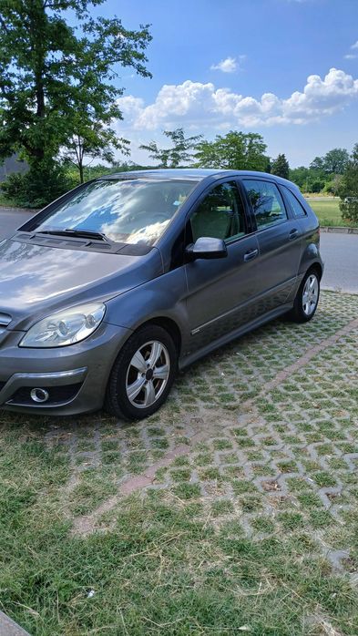 Мерцедес Бенц B клас W245
