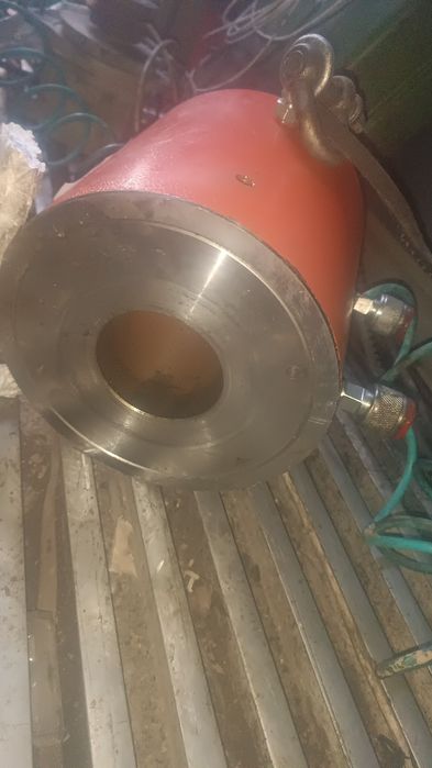 Домкрат 100 тонн