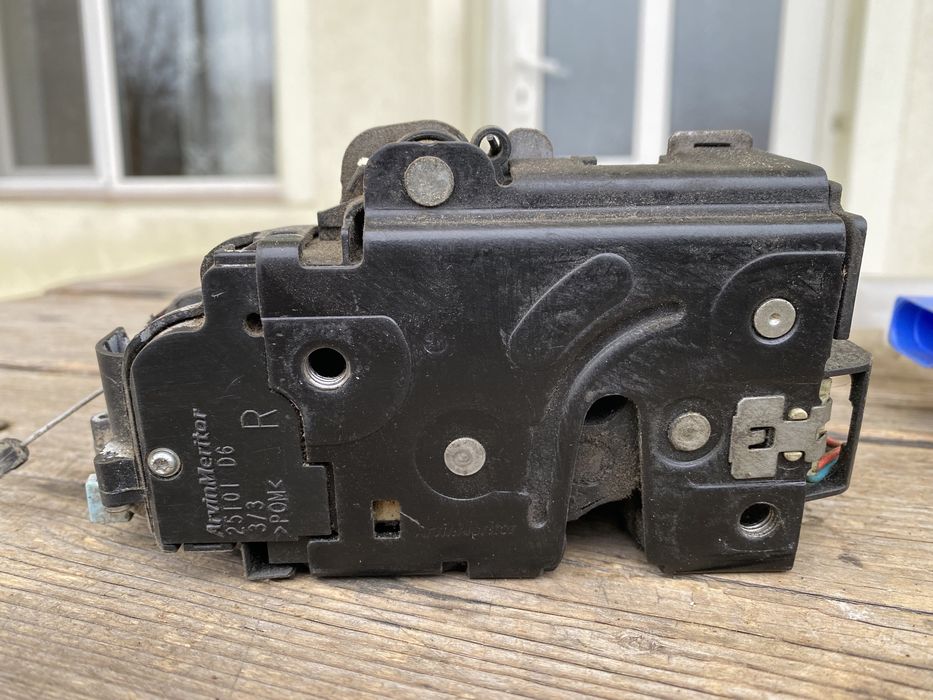 Broasca usa sofer pasager fata volkswagen golf 5 plus,  caddy