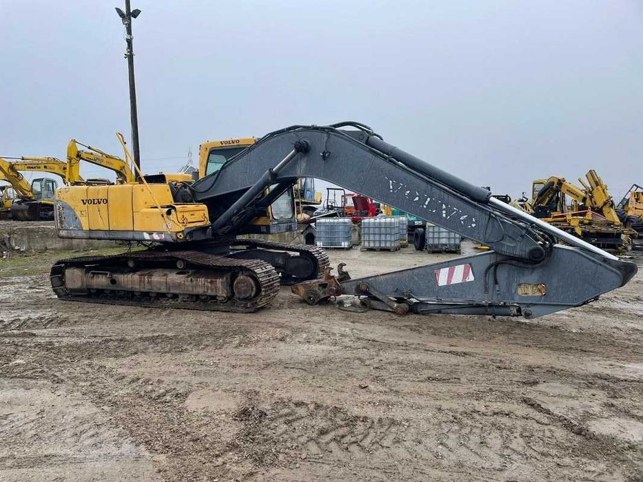 Cabina excavator pe senile Volvo EC 240 BLC piese