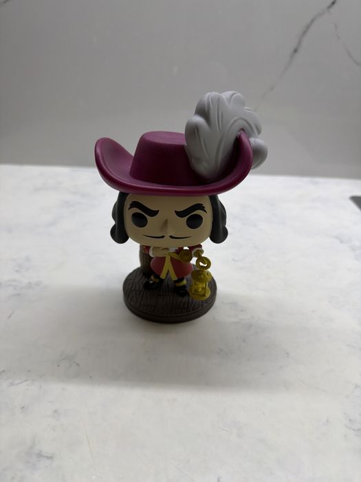Funko pop персонаж puss in boots