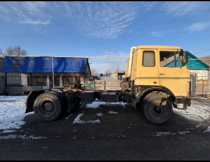 МАЗ грузовой автомобиль