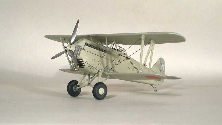 Сборная модель самолета Kawasaki Ki-10 (ICM, 1:72)