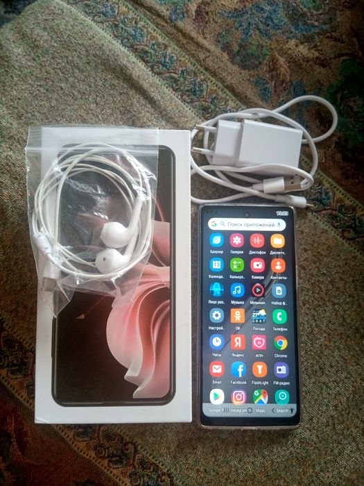 Продам смартфон новый