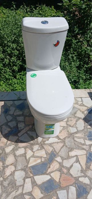 Unitaz           Toilet